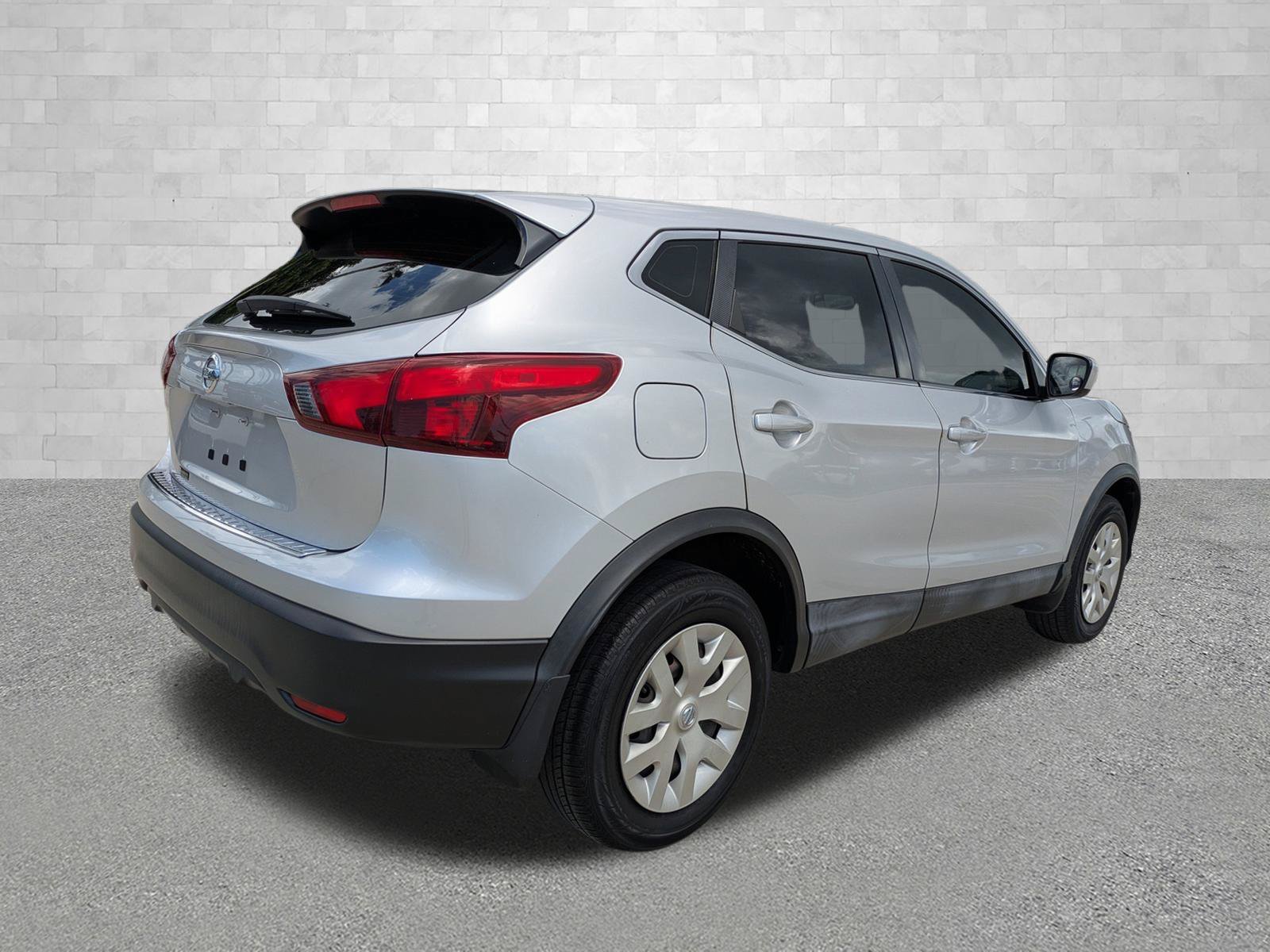 Used 2019 Nissan Rogue Sport S with VIN JN1BJ1CP2KW528193 for sale in Naples, FL