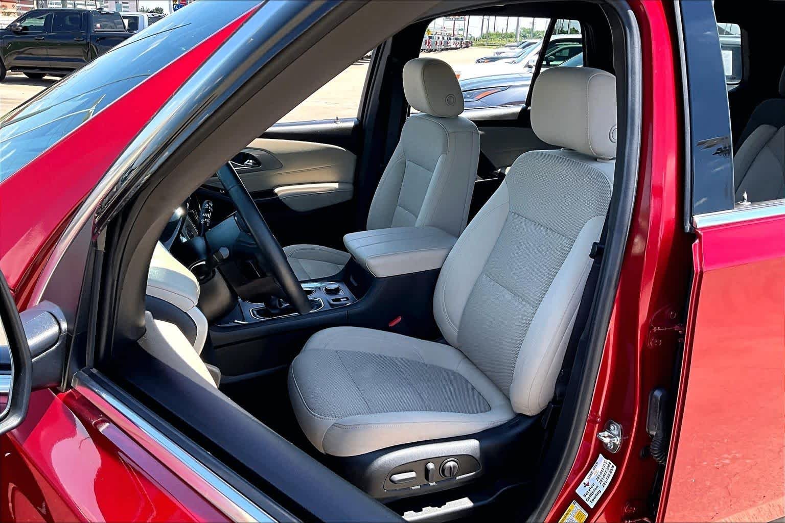 Used 2023 Radiant Red Tintcoat Chevrolet LT Cloth image 9