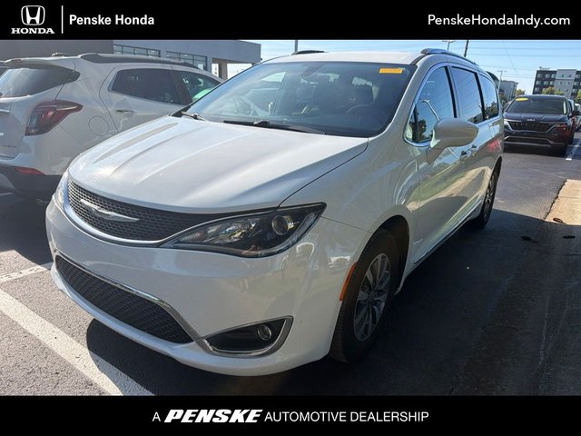 2020|Chrysler|Pacifica|Touring L Plus|4D Passenger Van