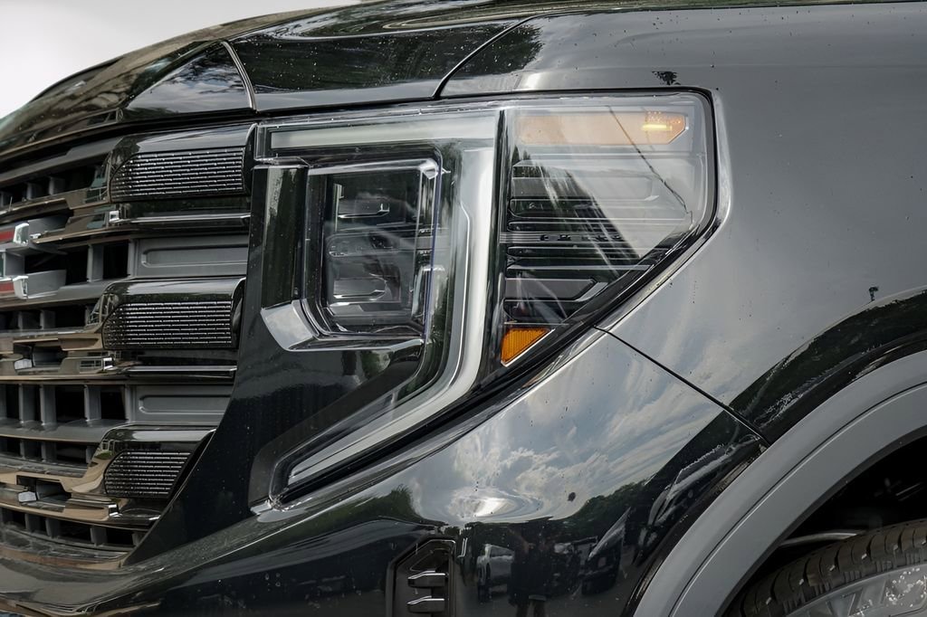 New 2026 Onyx Black GMC Elevation image 3