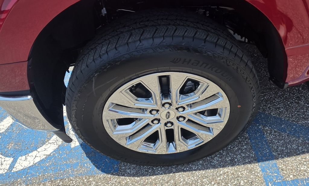 New 2026 Ruby Red Metallic Tinted Clearcoat Ford Lariat® image 11