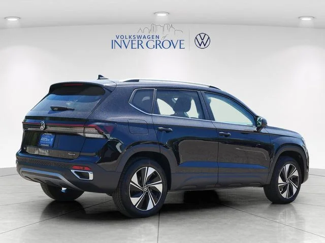 New 2026 Black Volkswagen 1.5T SE image 2