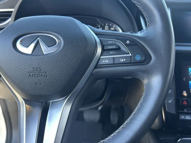 Used 2022 Majestic White INFINITI Luxe image 27