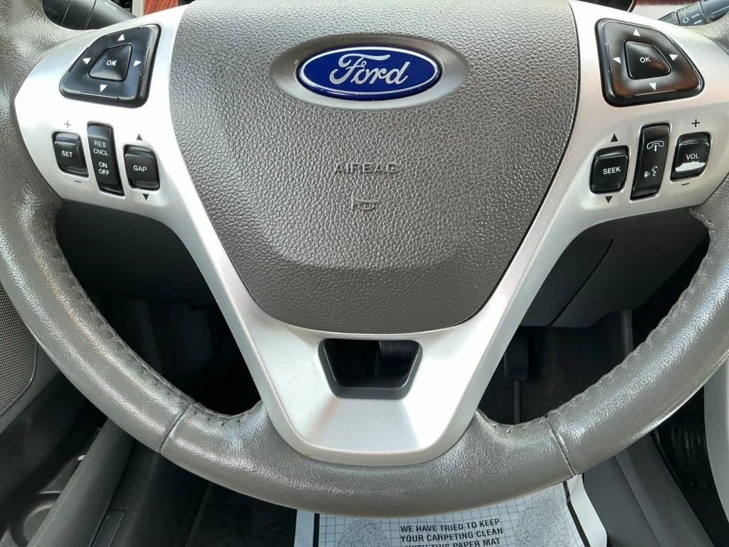 Used 2014 Black Ford Limited image 19