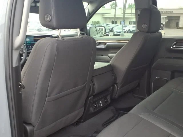Used 2024 Slate Gray Metallic Chevrolet LT image 9