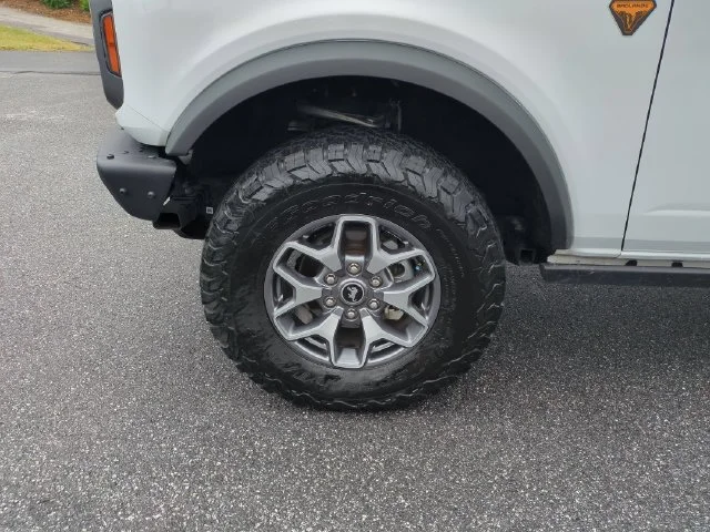 Used 2024 White Ford Badlands image 10