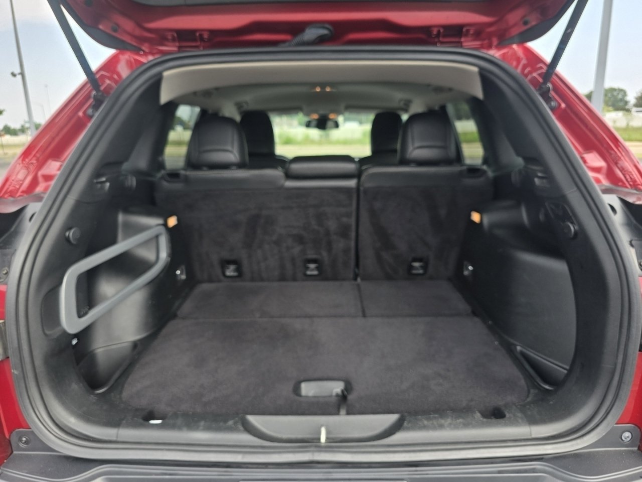 Used 2017 Red Jeep Limited image 18