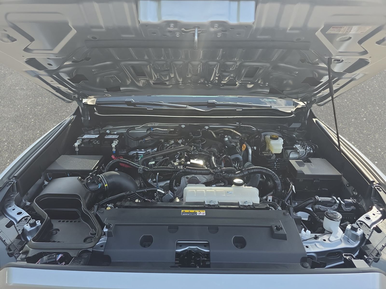 Used 2025 Silver Toyota SR5 image 28