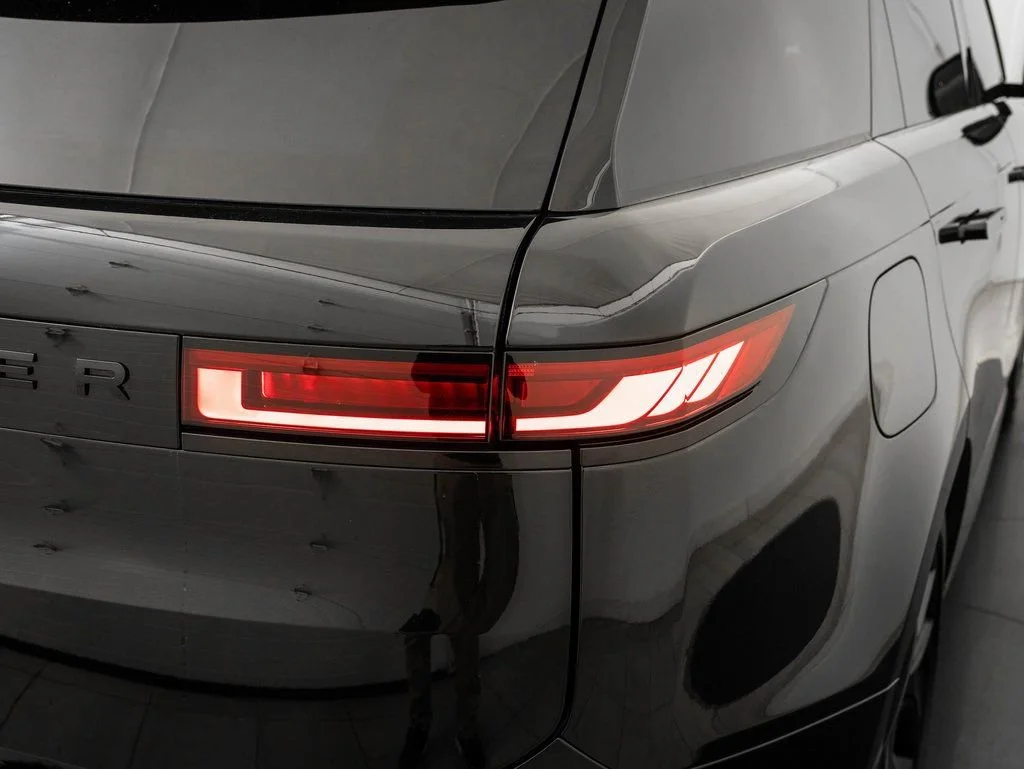 2025 Land Rover Range Rover Sport Dynamic SE - Photo 17