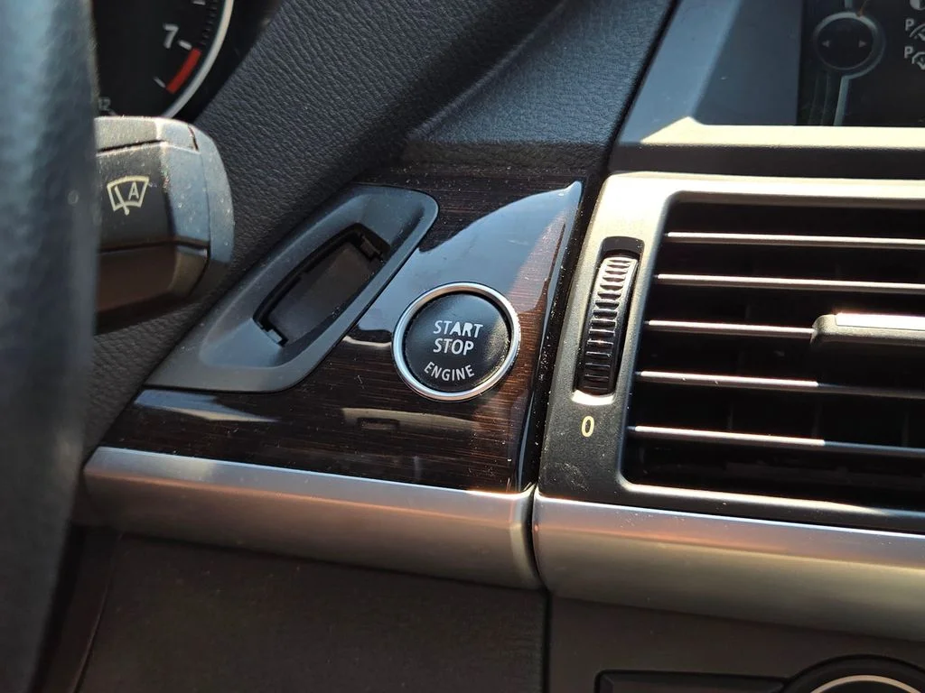 Used 2013 Bronze Metallic BMW xDrive50i image 36