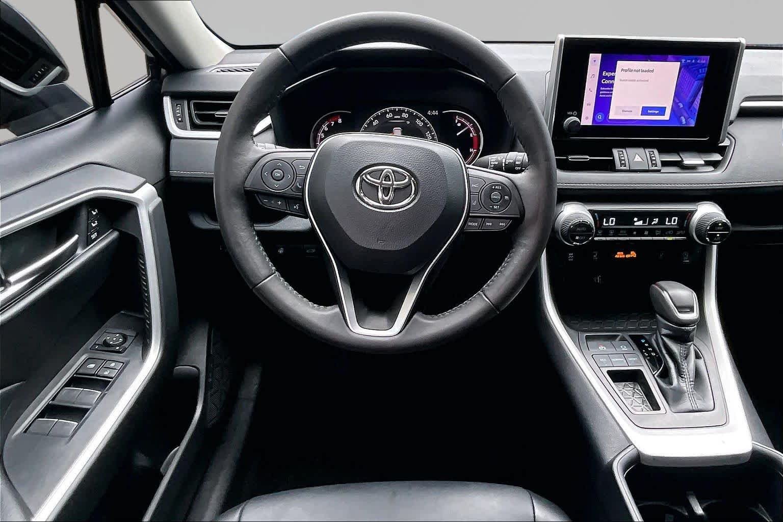 Used 2023 Magnetic Gray Metallic Toyota XLE Premium image 6