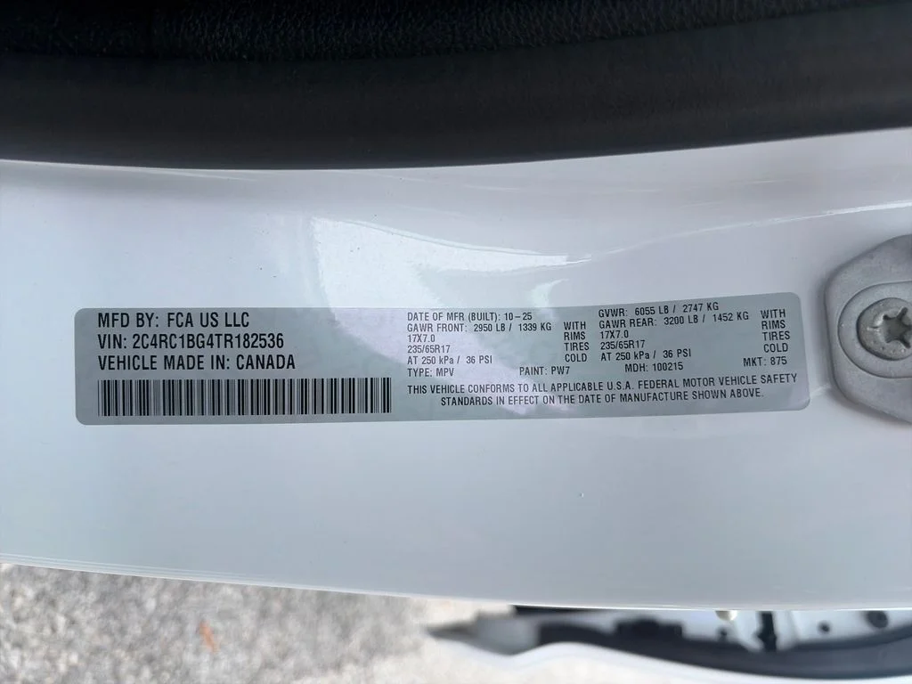 Used 2026 White Chrysler Select image 29