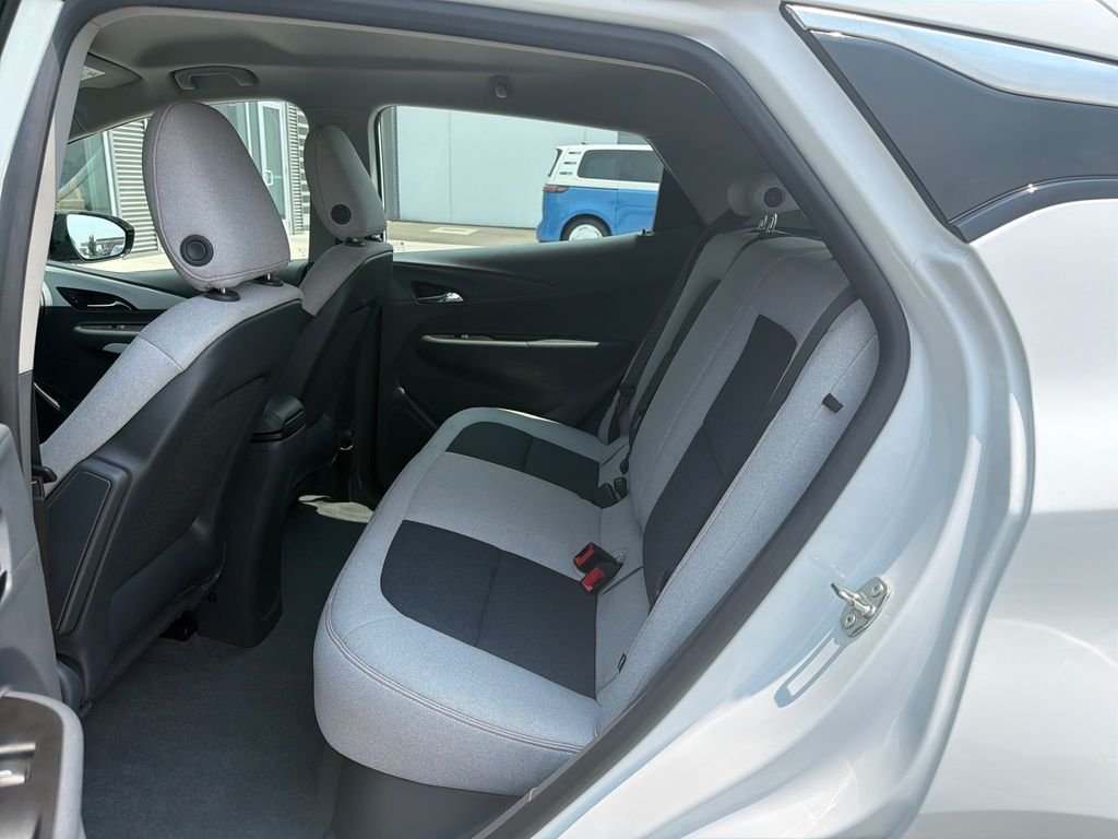 Used 2020 Summit White Chevrolet LT image 12