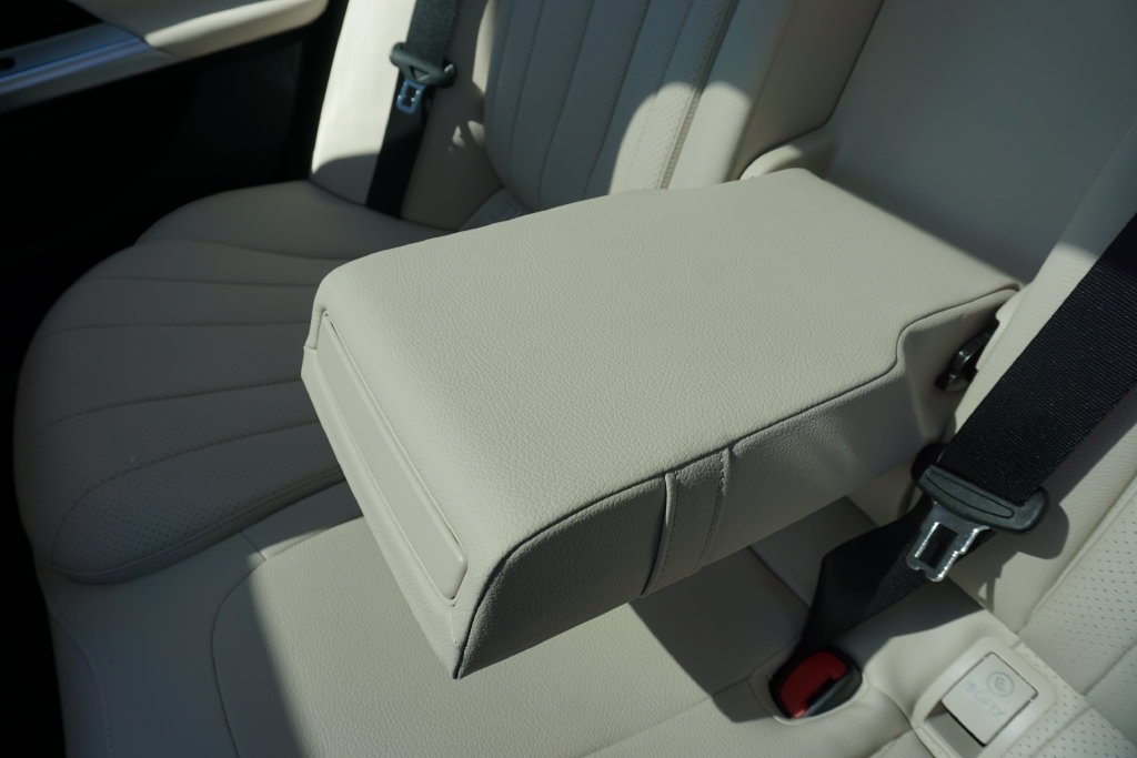 Used 2027 Polar White Mercedes-Benz E 350 image 28