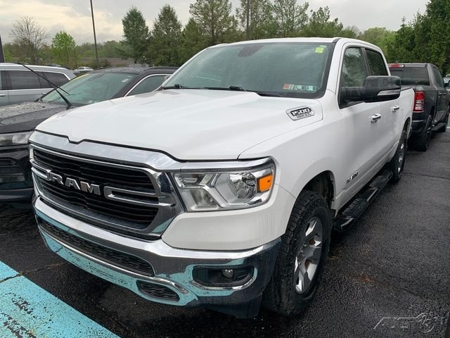 2019 RAM 1500 Big Horn/Lone Star 4x4 Crew Cab 5'7's photo