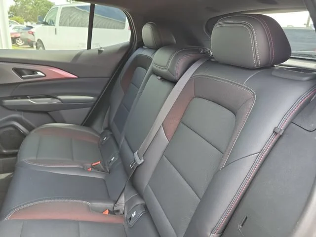 2024 Chevrolet Equinox EV RS - Photo 18