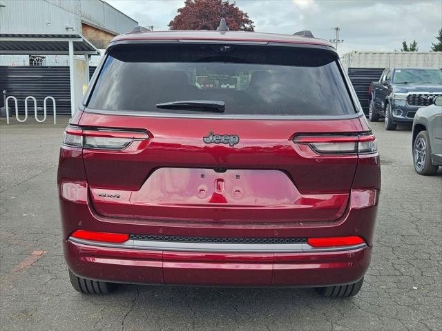 New 2026 Velvet Red Pearl-Coat Exterior Paint Jeep Limited image 6
