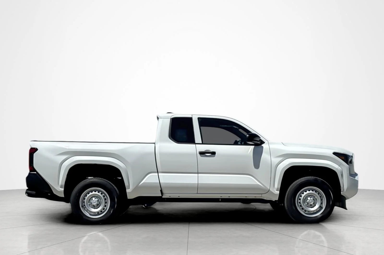 Certified Used 2025 Ice Cap Toyota SR image 6