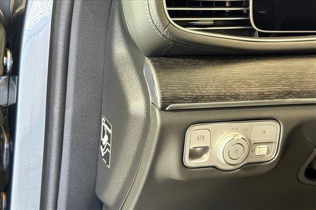 New 2026 Selenite Grey Metallic Mercedes-Benz GLS 450 image 40