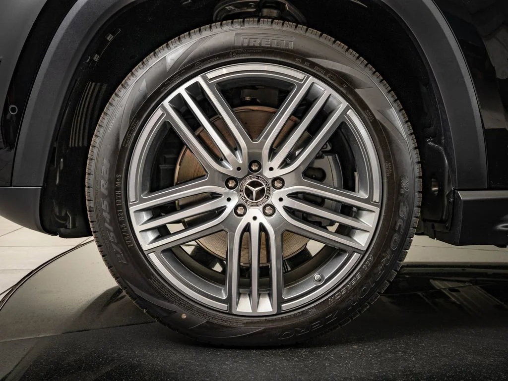 New 2026 Obsidian Black Metallic Mercedes-Benz GLS 450 image 13