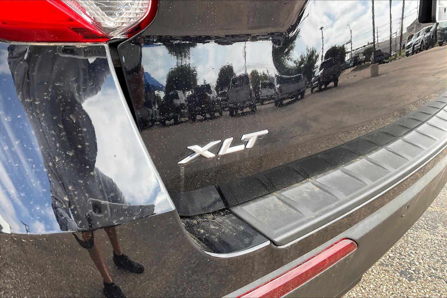 Used 2022 Agate Black Metallic Ford XLT image 30