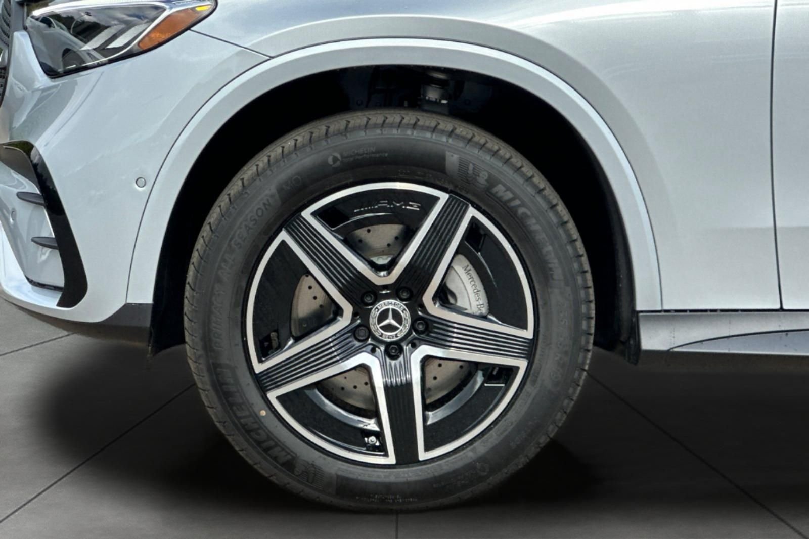 New 2026 Cirrus Silver Metallic Mercedes-Benz GLC 300 image 3