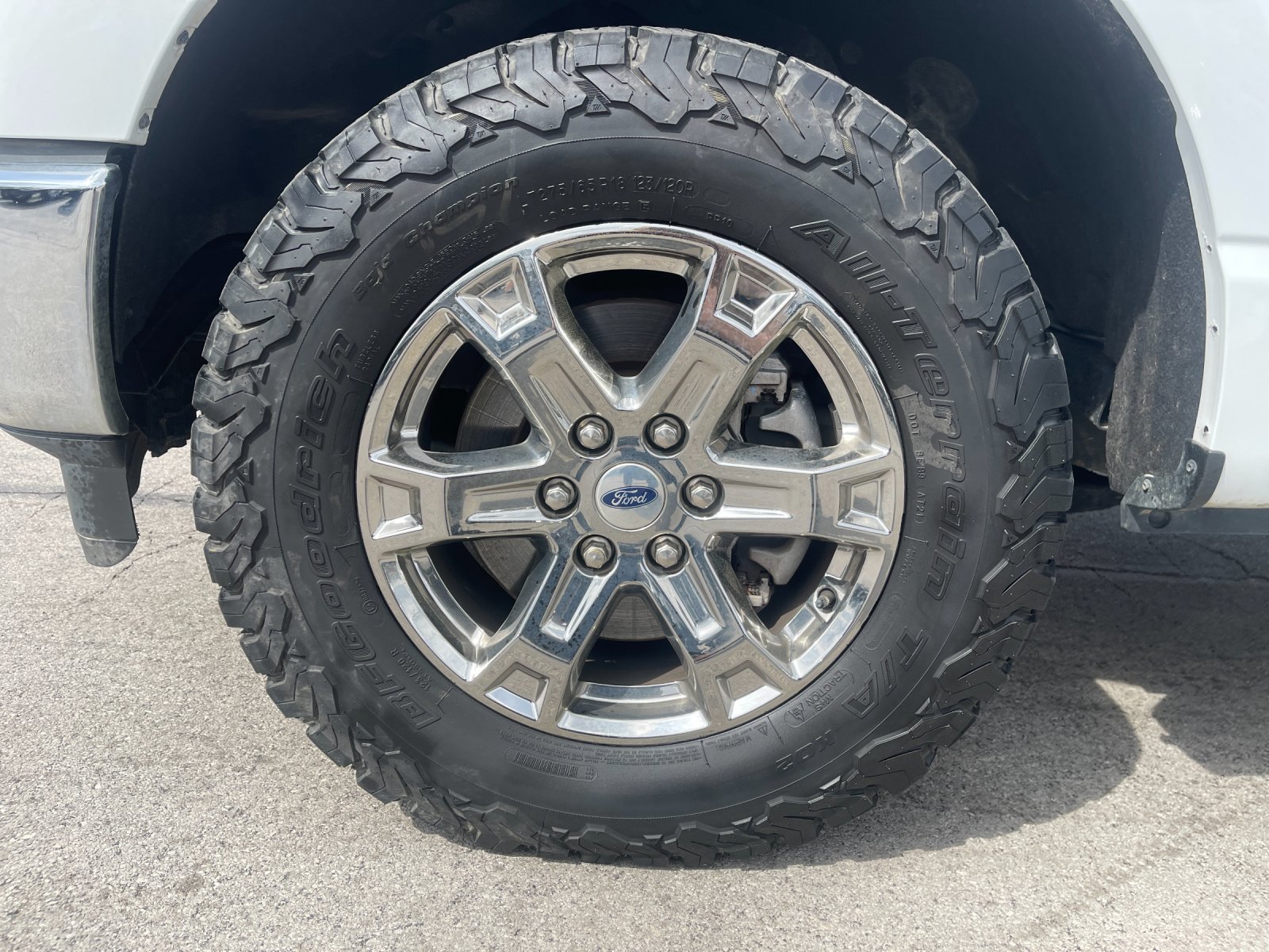 Used 2021 White Ford XLT image 30