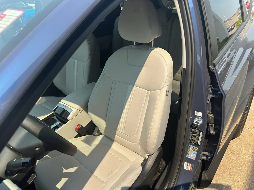 Used 2025 Atlantis Blue Hyundai SEL image 26