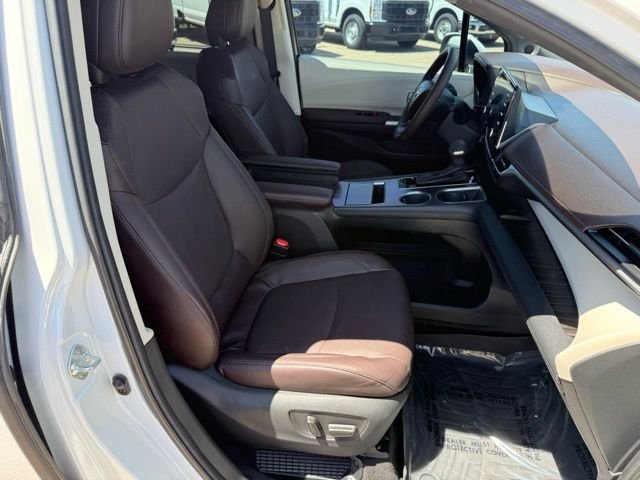 2023 Toyota Sienna Platinum - Photo 37