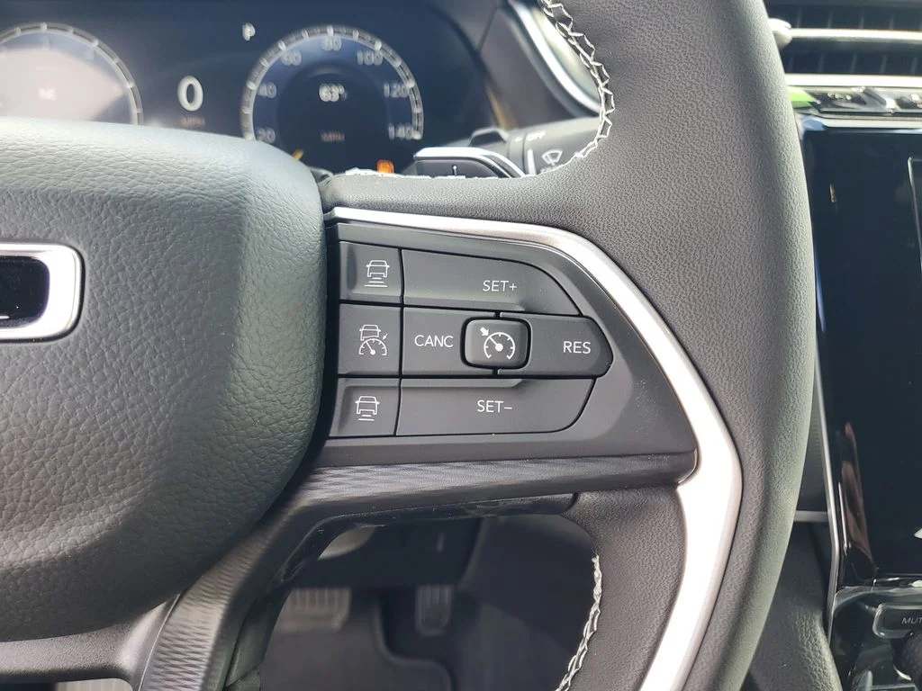 2025 Jeep Grand Cherokee Altitude - Photo 13