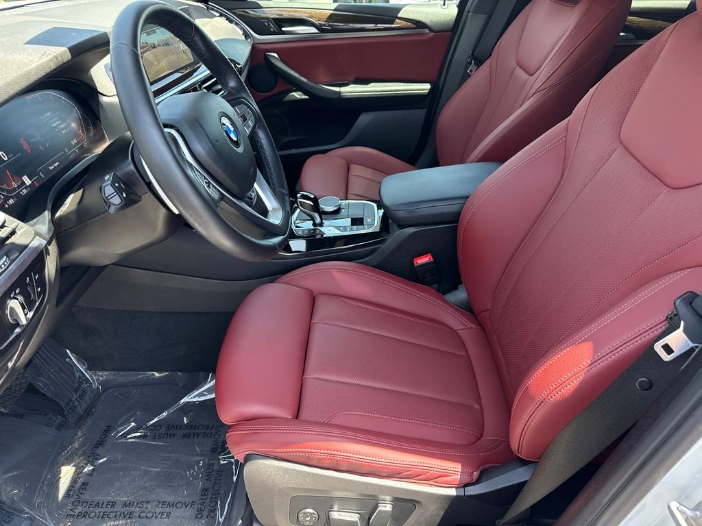 Used 2024 White BMW sDrive30i image 22