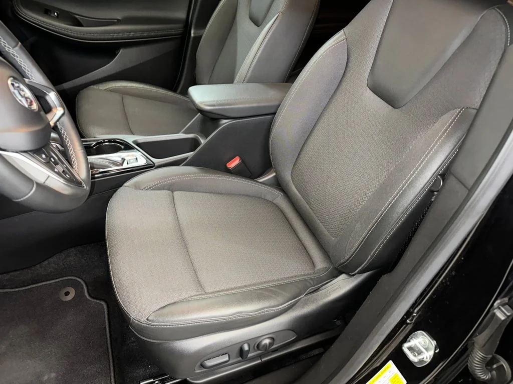 Used 2023 Ebony Twilight Metallic Buick Select image 5