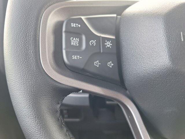 New 2026 Velocity Blue Metallic Ford Badlands® image 13