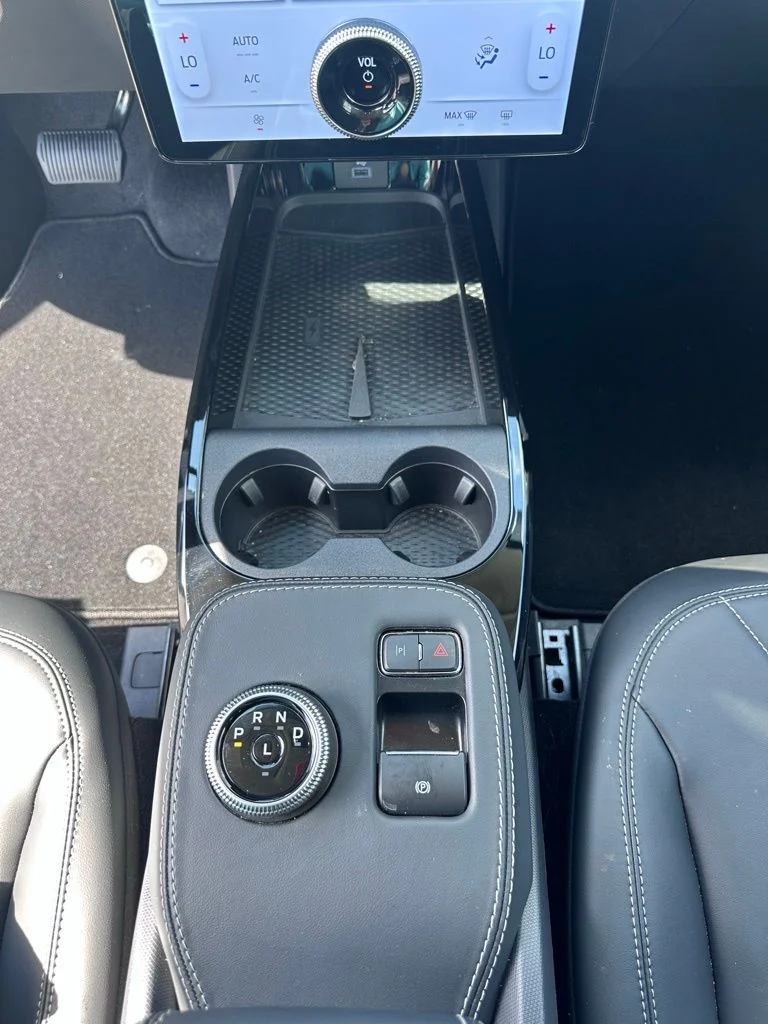 New 2024 Glacier Gray Metallic Tri-Coat Ford Select image 22
