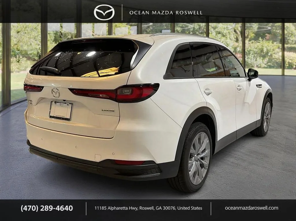 Certified Used 2026 White Mazda 3.3 Turbo Preferred image 5
