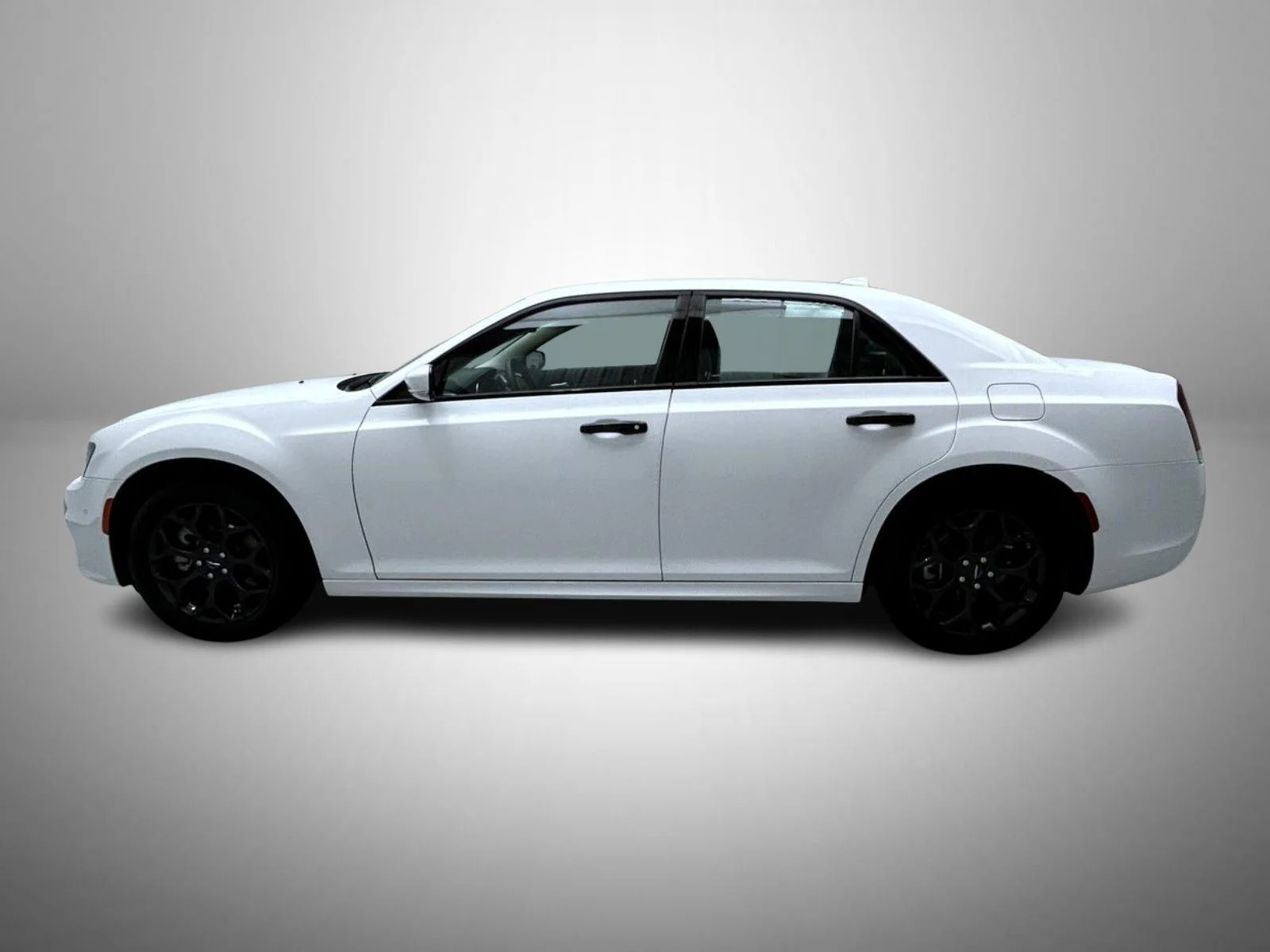 Used 2022 White Chrysler Touring image 8