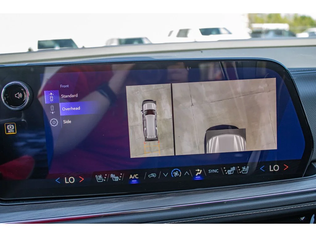 2026 Chevrolet Suburban Premier - Photo 58
