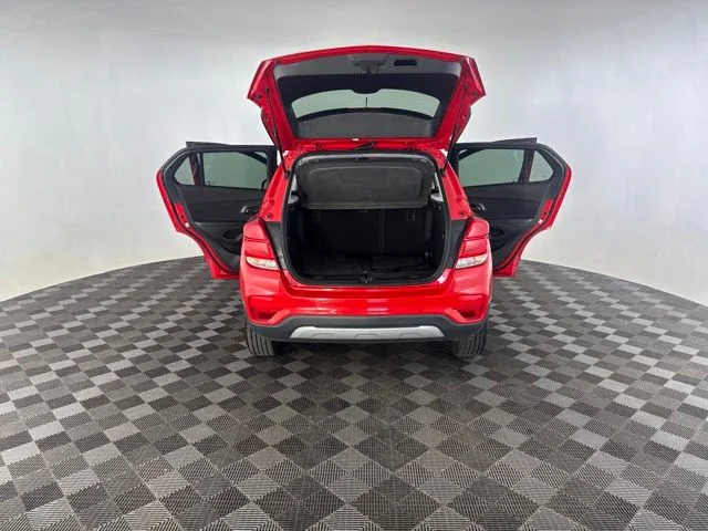 Used 2018 Red Chevrolet LT image 15