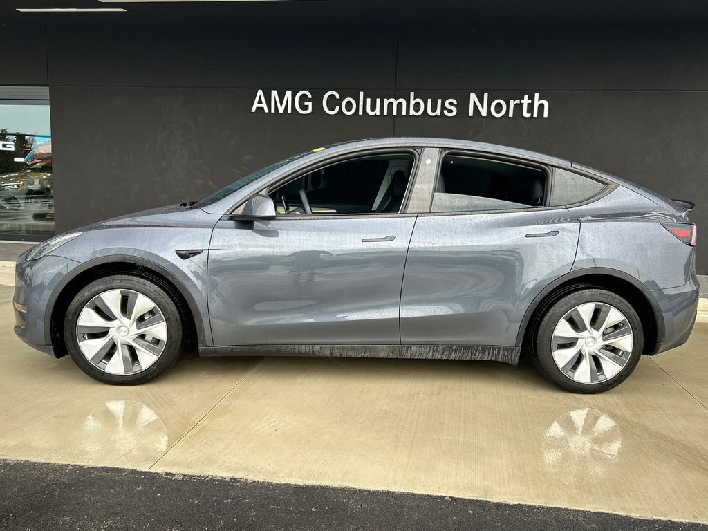 Used 2023  Tesla Long Range image 4