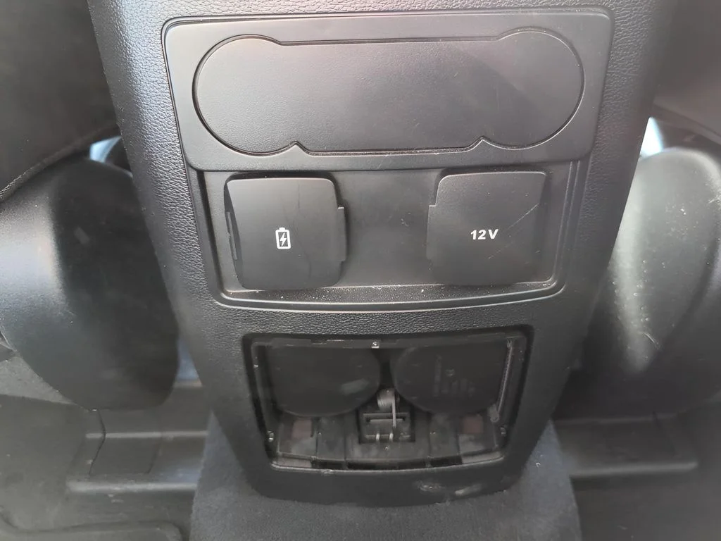 Used 2023 Oxford White Ford XLT image 28