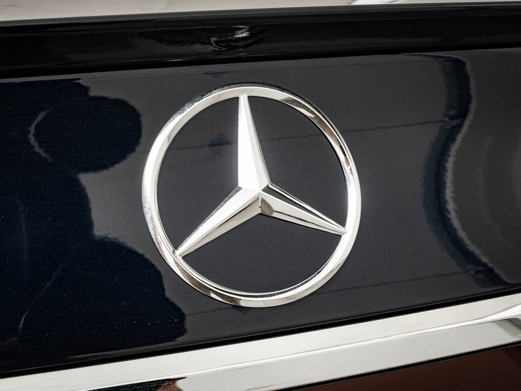 New 2026 Nautical Blue Metallic Mercedes-Benz E 350 image 18