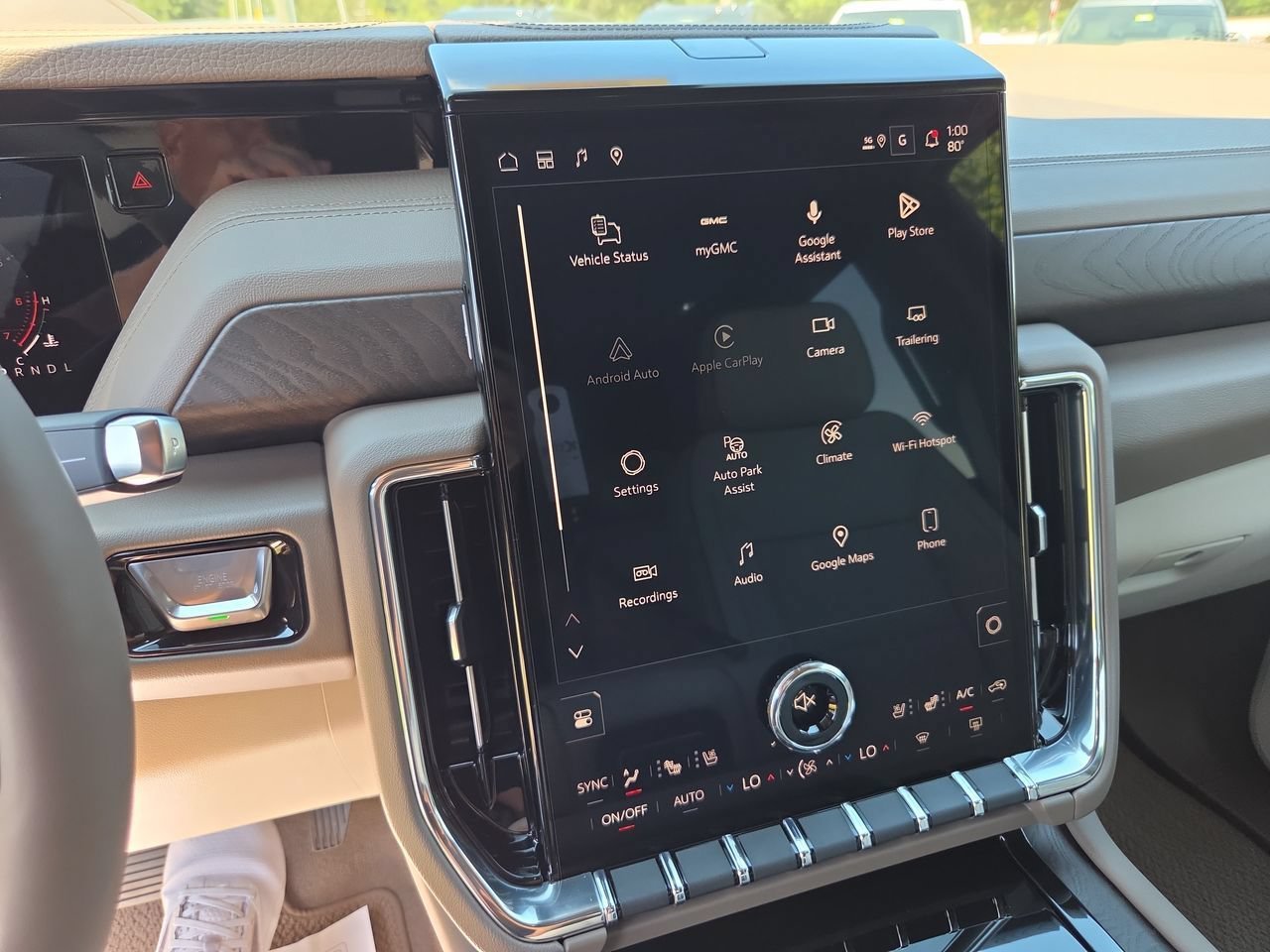2026 GMC Yukon XL Denali - Photo 13