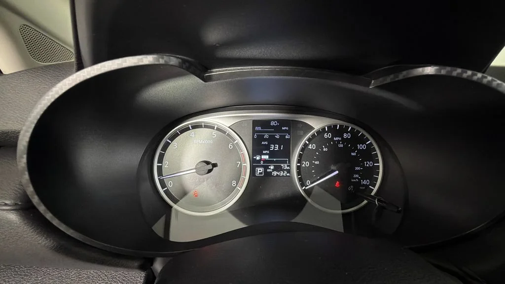 Used 2024  Nissan S image 22