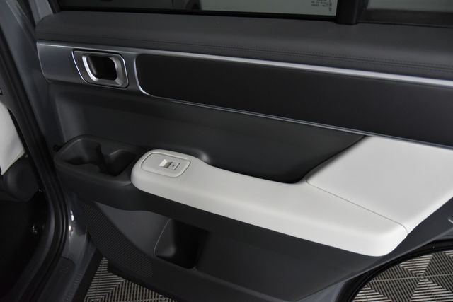 New 2027 Gray Hyundai SE AWD image 40