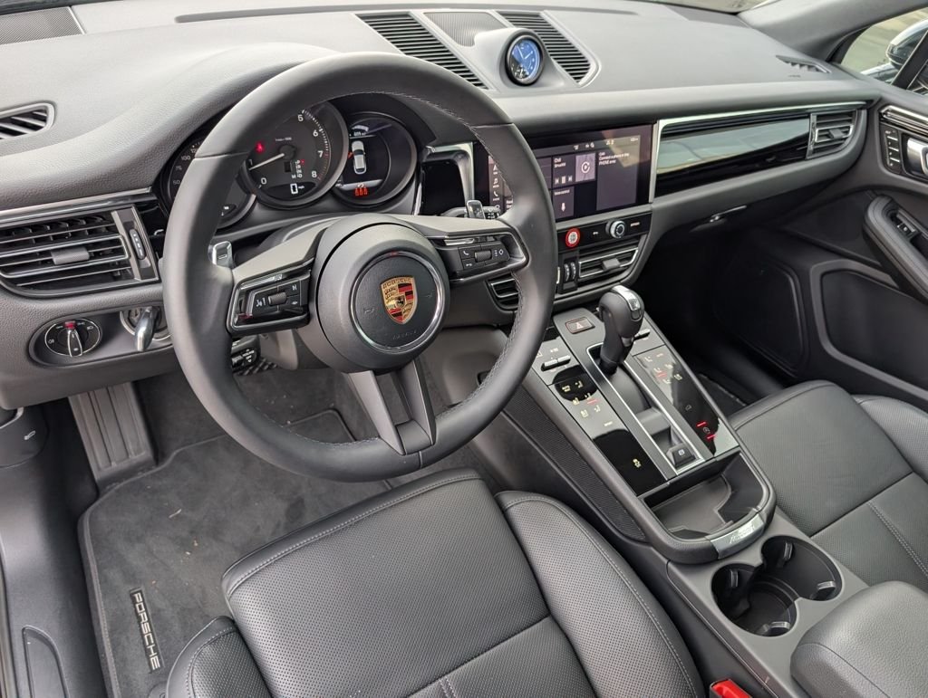 Used 2025 Black Porsche  image 5