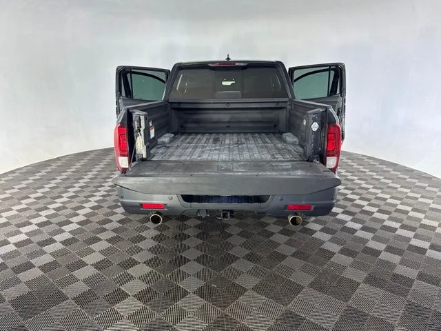 Used 2021  Honda Black Edition image 18