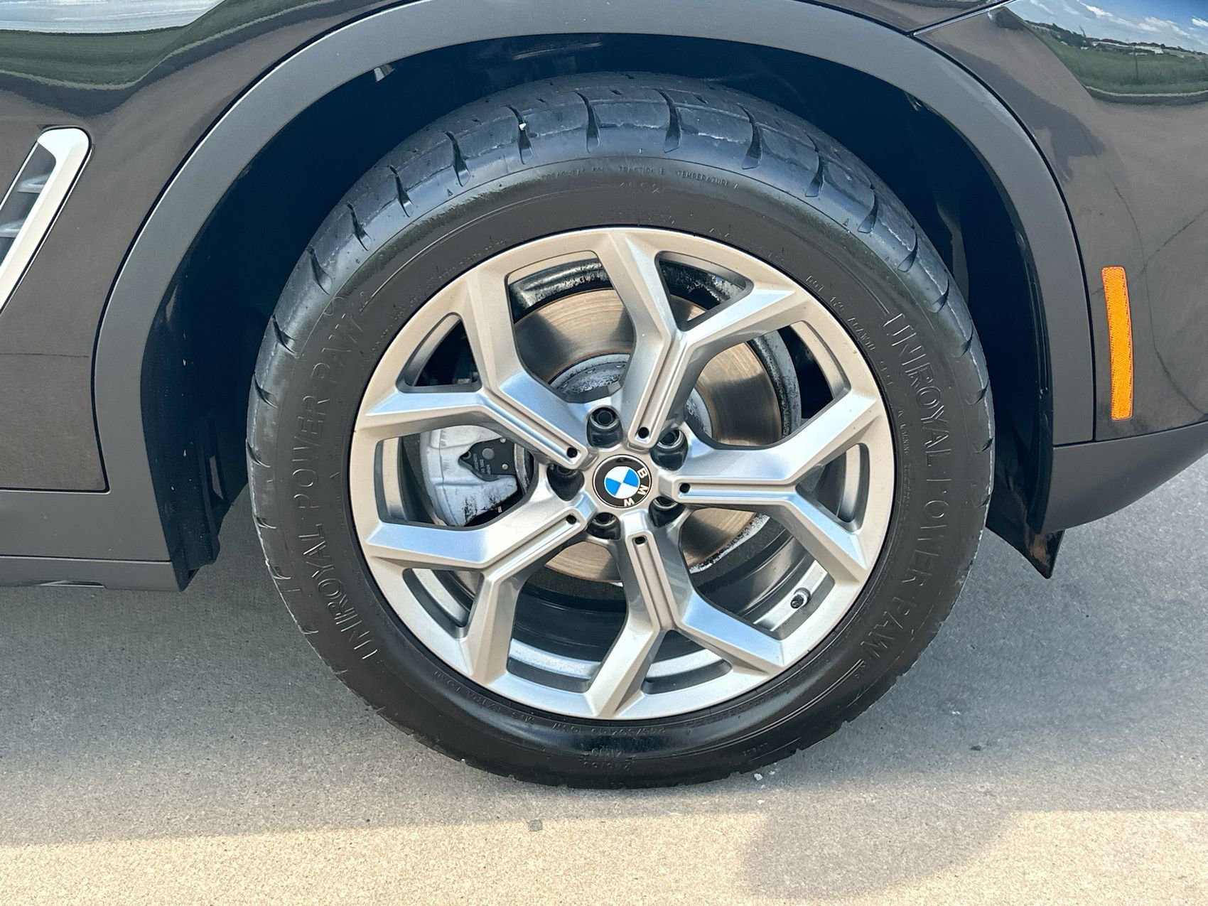 Used 2023 Black Sapphire Metallic BMW xDrive30i image 10