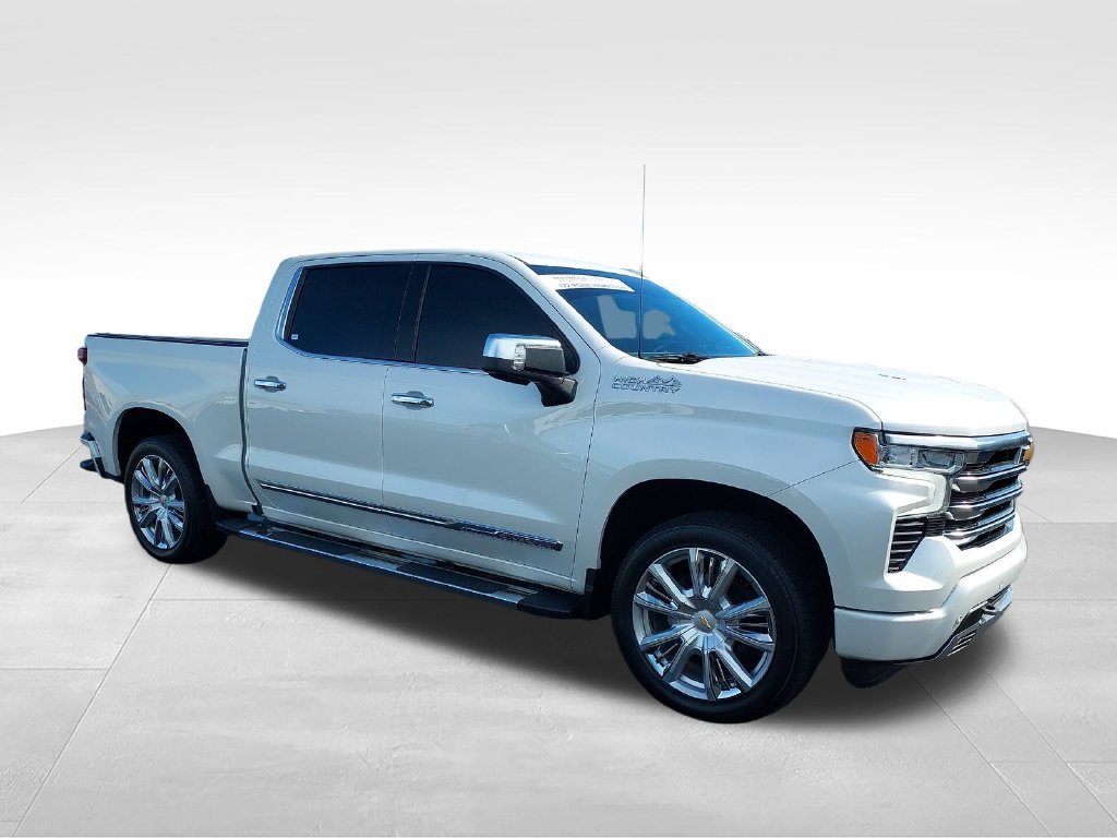Used 2024 Beige Chevrolet High Country image 7