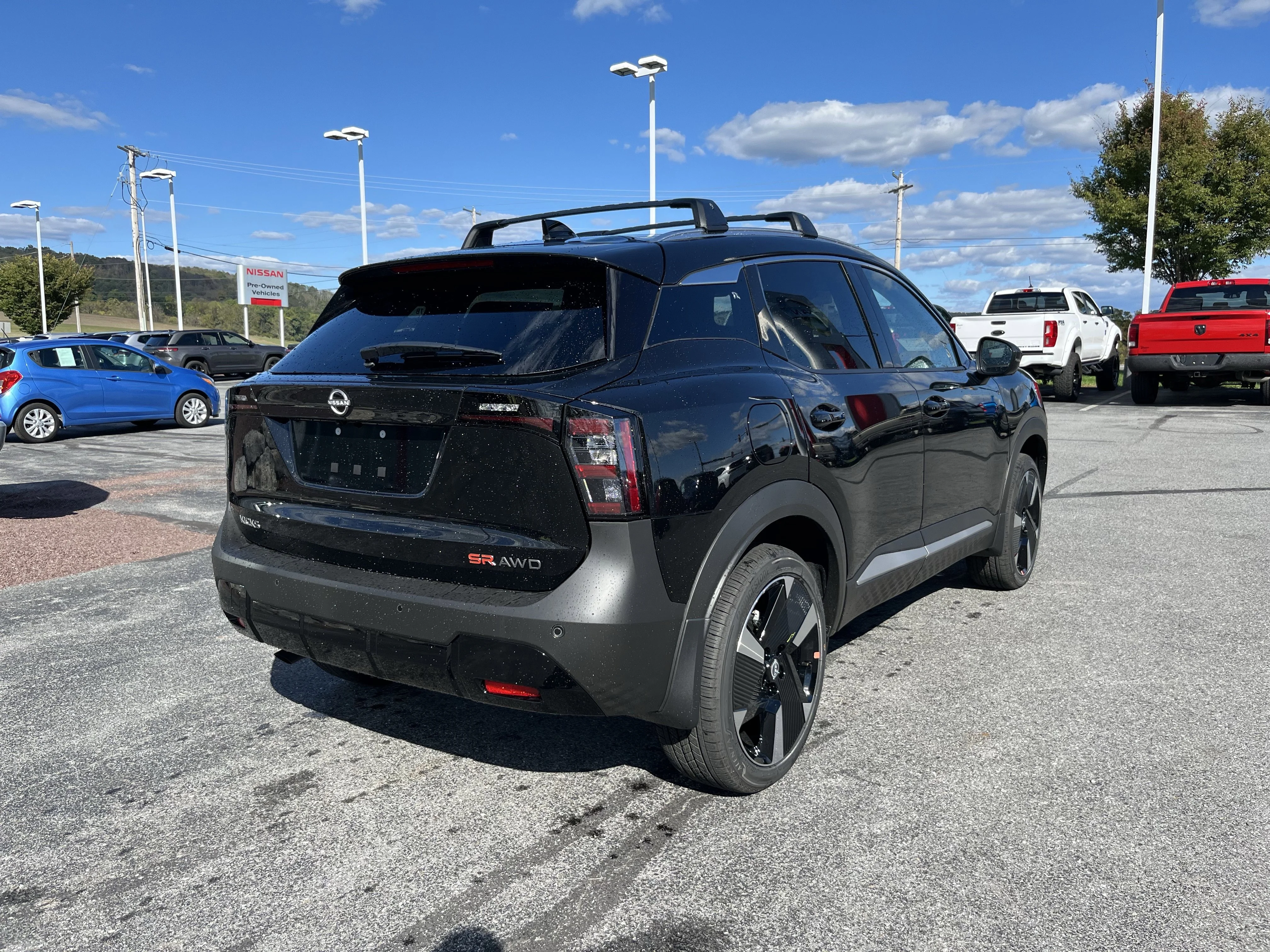 New 2026 Super Black Nissan SR image 3
