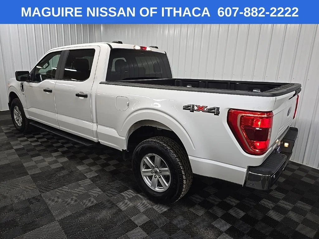 Used 2021 White Ford XLT image 9